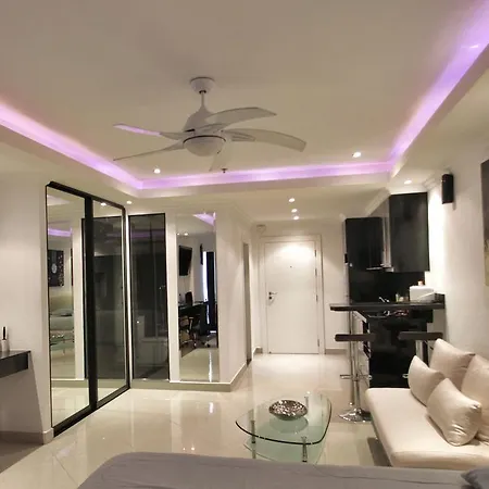 View Talay 6 Apartment Pattaya Luaran gambar