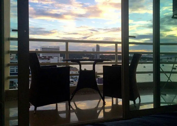 View Talay 6 Apartment